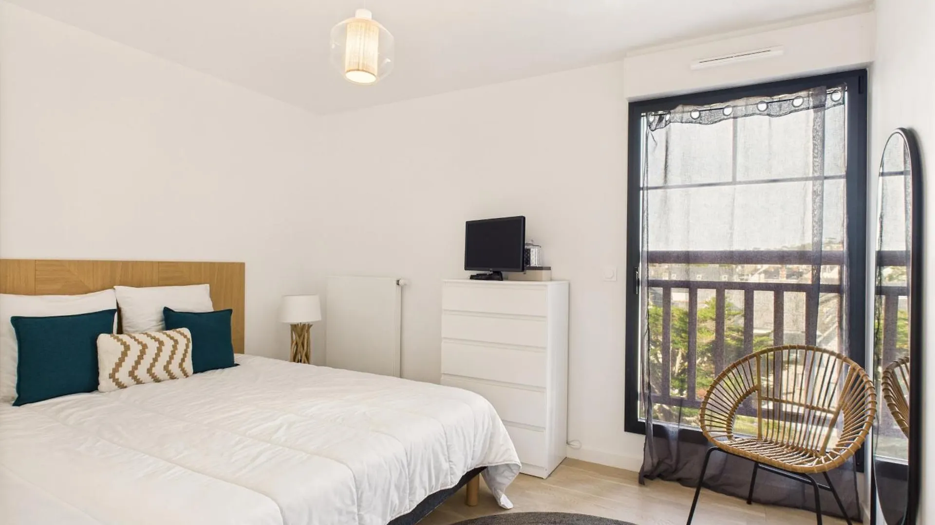Appartement de vacances en Cotes d Armor pour six personnes Pleneuf-Val-Andre